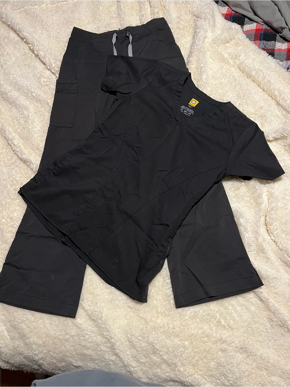 WonderWink Women's Black Cargo Scrub Set